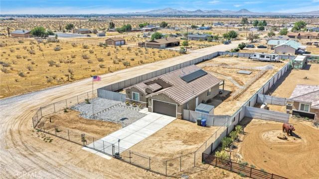 22620 Laurel, Apple Valley, CA 92308