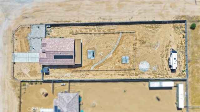 22620 Laurel, Apple Valley, CA 92308