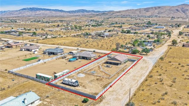 22620 Laurel, Apple Valley, CA 92308