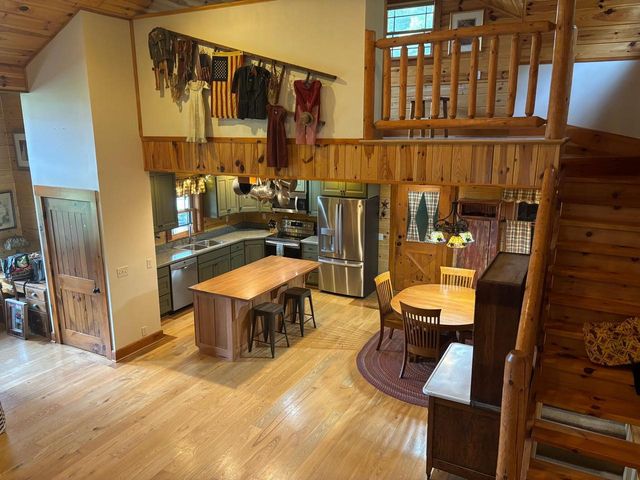 N8962 State Road 162, Mindoro, WI 54644