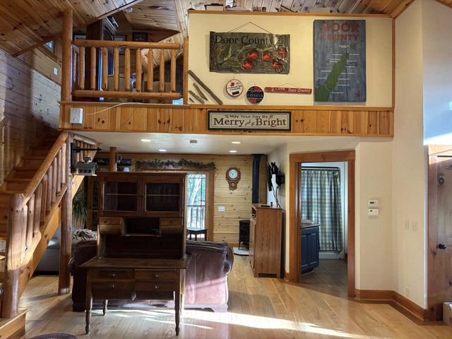 N8962 State Road 162, Mindoro, WI 54644