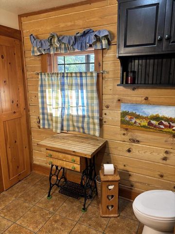 N8962 State Road 162, Mindoro, WI 54644