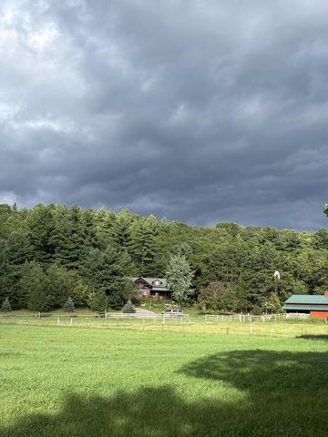 N8962 State Road 162, Mindoro, WI 54644