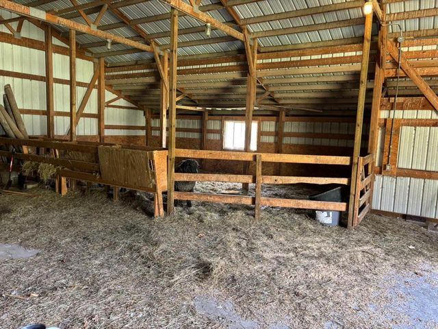 N8962 State Road 162, Mindoro, WI 54644