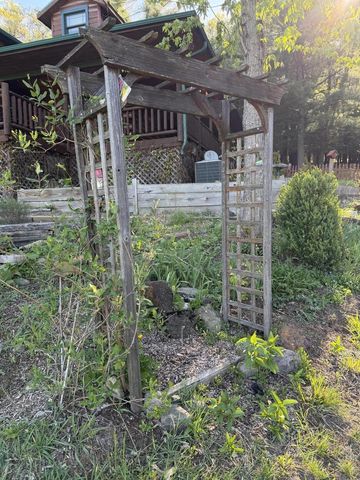 N8962 State Road 162, Mindoro, WI 54644