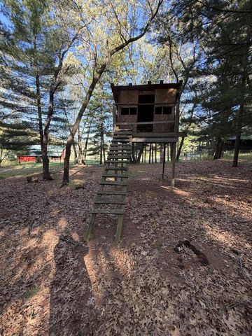 N8962 State Road 162, Mindoro, WI 54644
