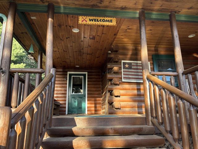 N8962 State Road 162, Mindoro, WI 54644