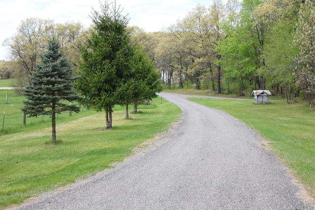 N8962 State Road 162, Mindoro, WI 54644