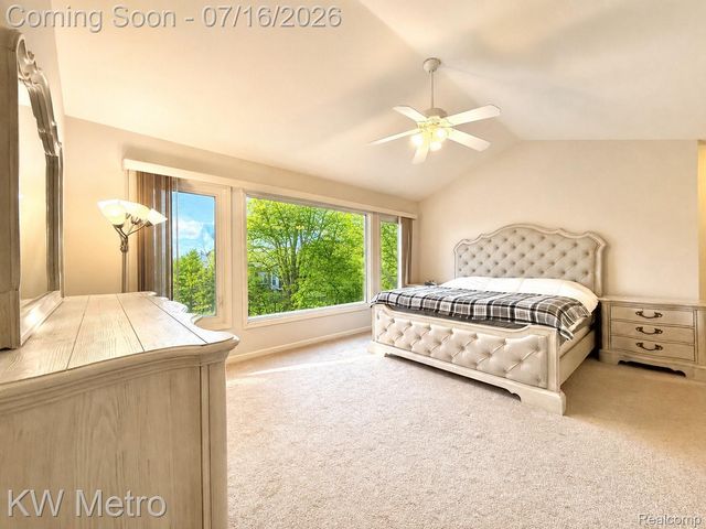 1176 CADMUS Drive, Troy, MI 48085