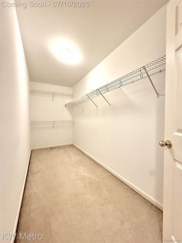 1176 CADMUS Drive, Troy, MI 48085