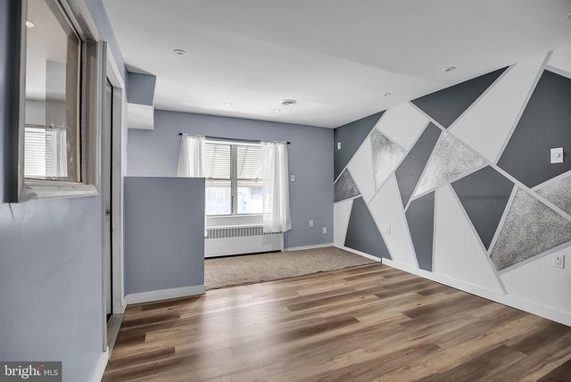 228 LONG LN, Upper Darby, PA 19082