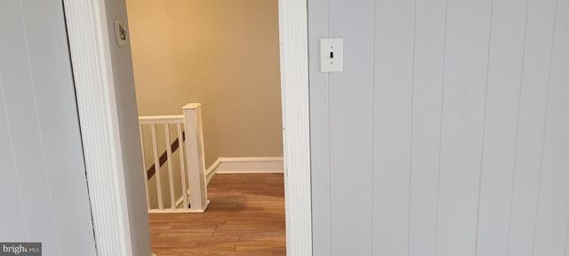 228 LONG LN, Upper Darby, PA 19082