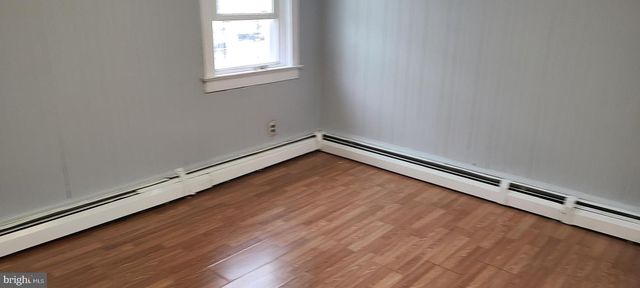 228 LONG LN, Upper Darby, PA 19082