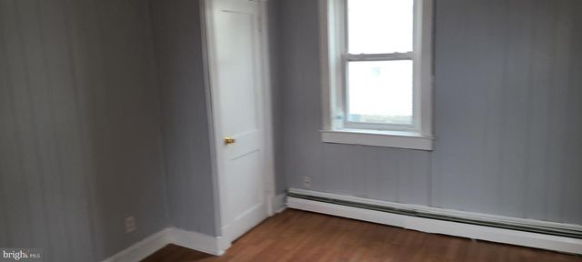 228 LONG LN, Upper Darby, PA 19082