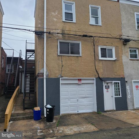 228 LONG LN, Upper Darby, PA 19082