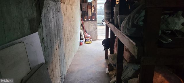 228 LONG LN, Upper Darby, PA 19082