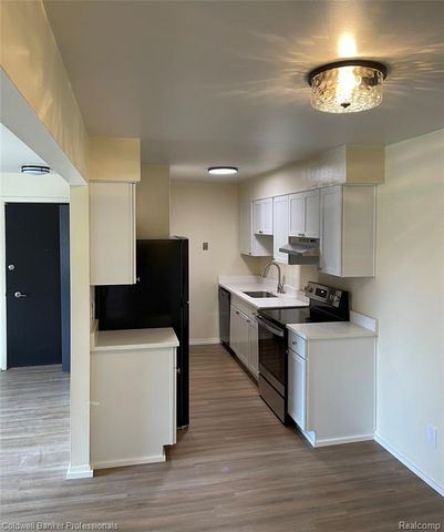 510 Montrose Avenue 4, Royal Oak, MI 48073