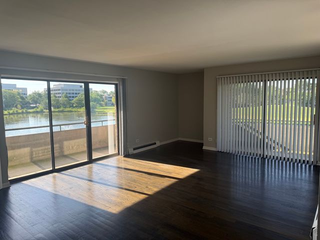 1919 Prairie Square 112, Schaumburg, IL 60173