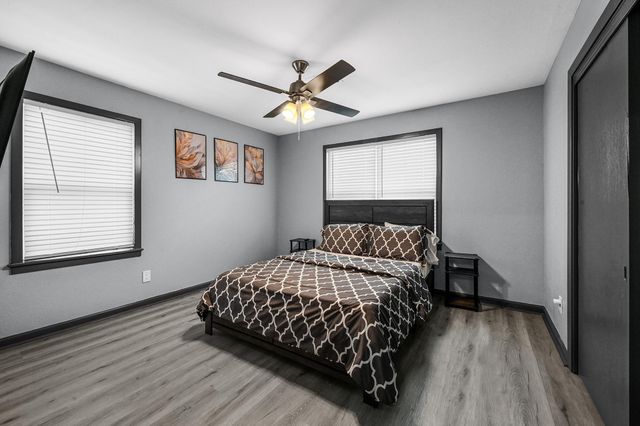 4406 Edison Street, Houston, TX 77009