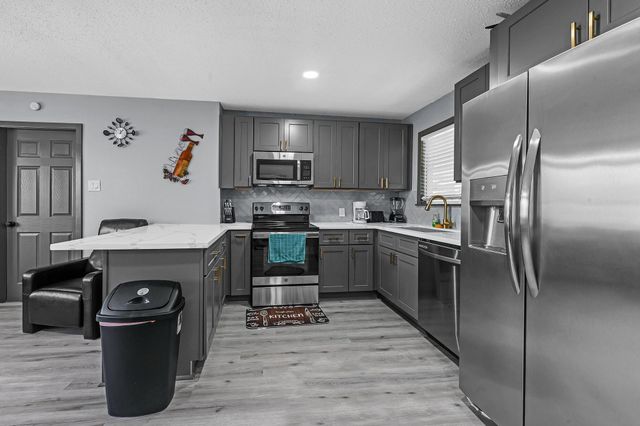 4406 Edison Street, Houston, TX 77009