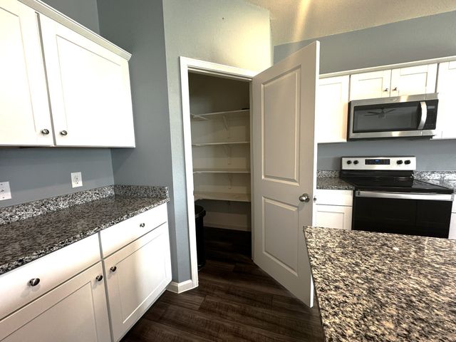 1405 Escondido Drive, Fort Worth, TX 76052
