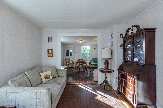 318 Mitchell's Lane, Middletown, RI 02871