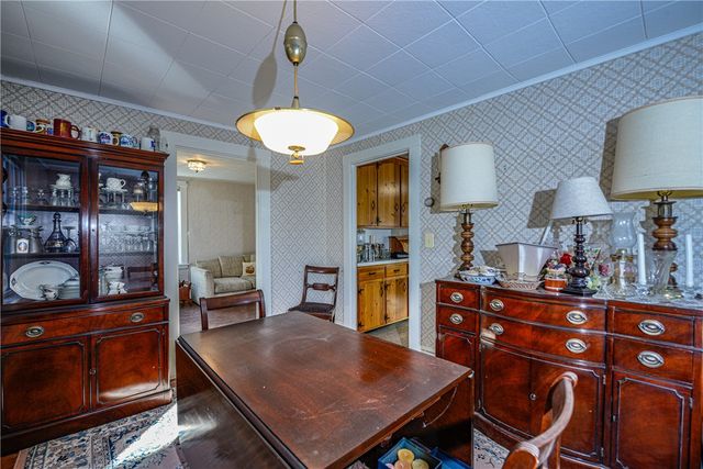 318 Mitchell's Lane, Middletown, RI 02871