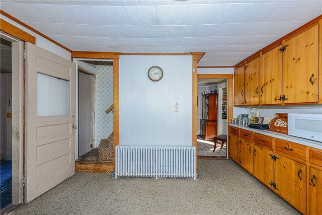 318 Mitchell's Lane, Middletown, RI 02871