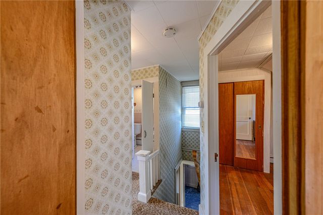 318 Mitchell's Lane, Middletown, RI 02871