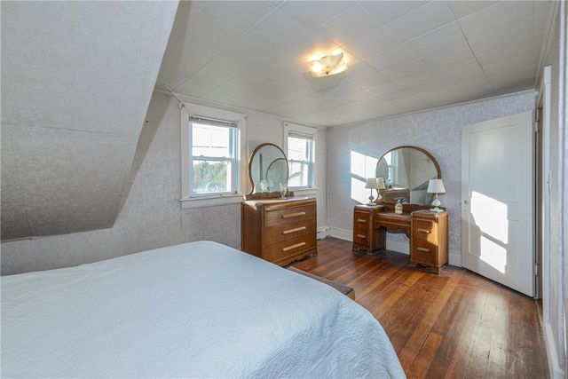 318 Mitchell's Lane, Middletown, RI 02871