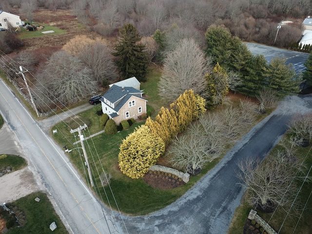 318 Mitchell's Lane, Middletown, RI 02871