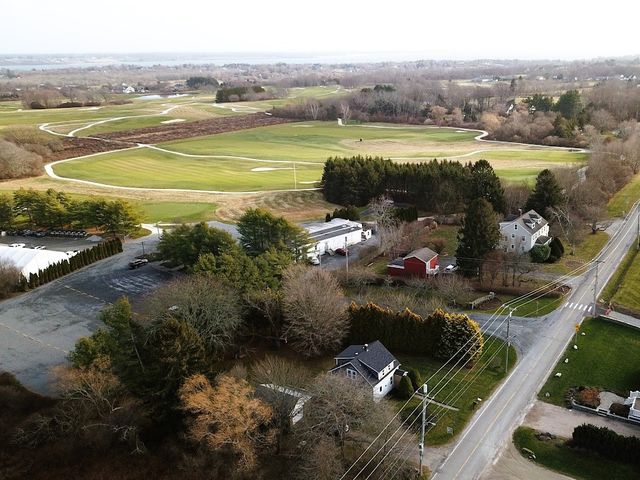 318 Mitchell's Lane, Middletown, RI 02871