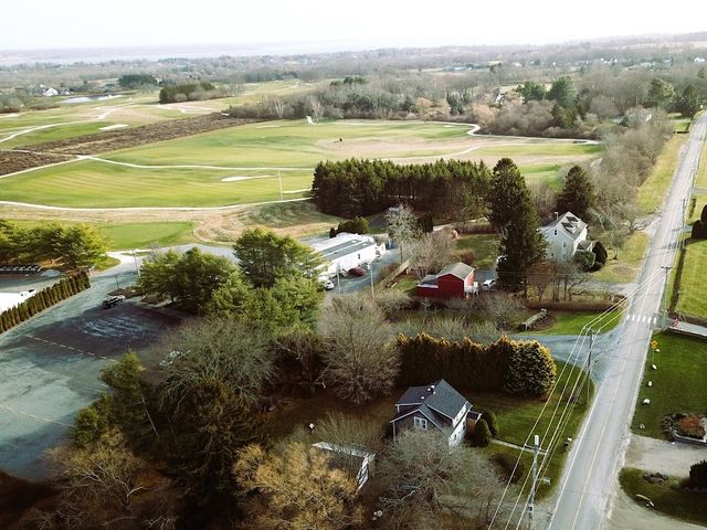 318 Mitchell's Lane, Middletown, RI 02871