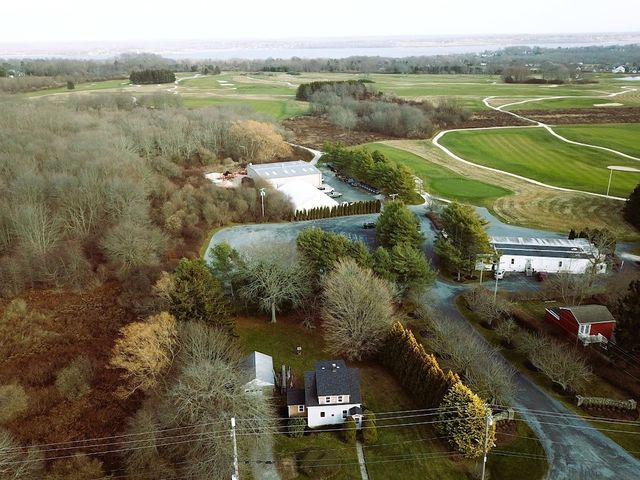 318 Mitchell's Lane, Middletown, RI 02871