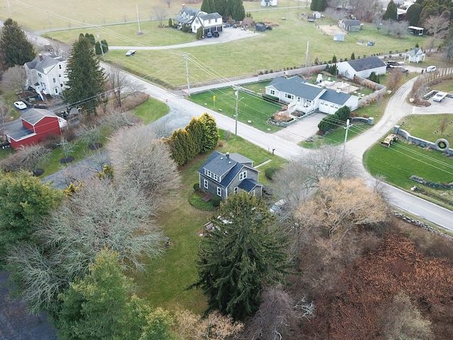 318 Mitchell's Lane, Middletown, RI 02871