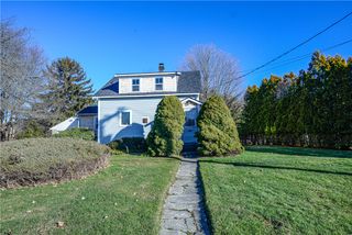 318 Mitchell's Lane, Middletown, RI 02871