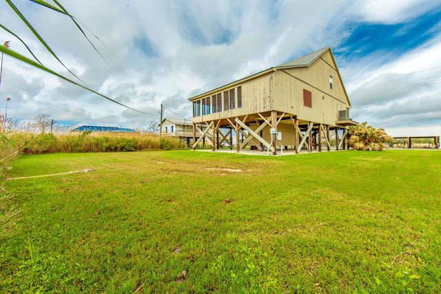 3365 Bayou Dularge Rd, Theriot, LA 70397