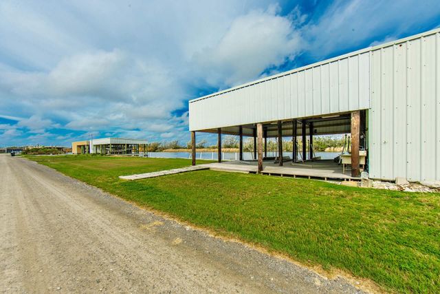 3365 Bayou Dularge Rd, Theriot, LA 70397