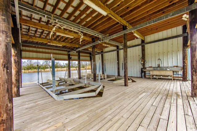 3365 Bayou Dularge Rd, Theriot, LA 70397