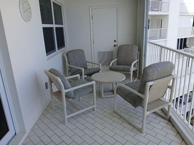 3101 S Ocean Boulevard 604, Highland Beach, FL 33487