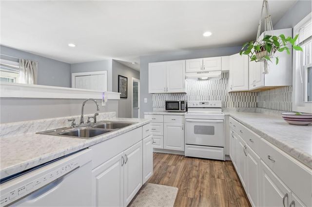 3308 Tracy Avenue, Kansas City, MO 64109