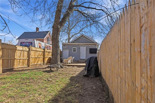 3308 Tracy Avenue, Kansas City, MO 64109