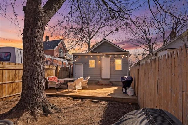 3308 Tracy Avenue, Kansas City, MO 64109