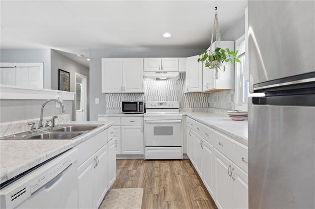 3308 Tracy Avenue, Kansas City, MO 64109