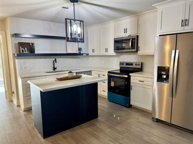 2329 W Settlers Way, The Woodlands, TX 77380