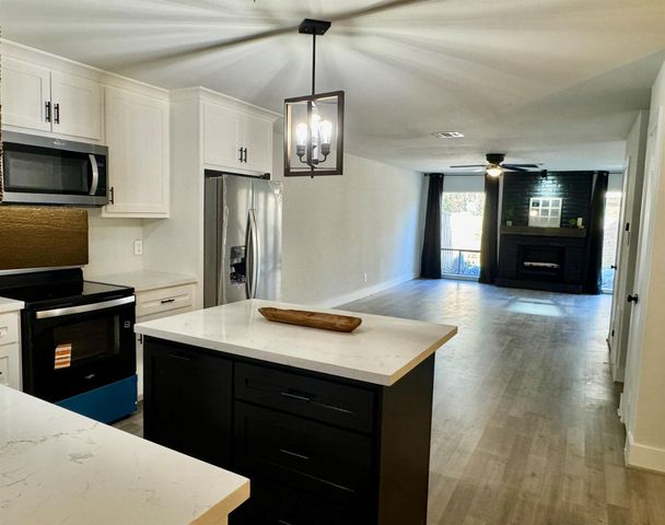 2329 W Settlers Way, The Woodlands, TX 77380