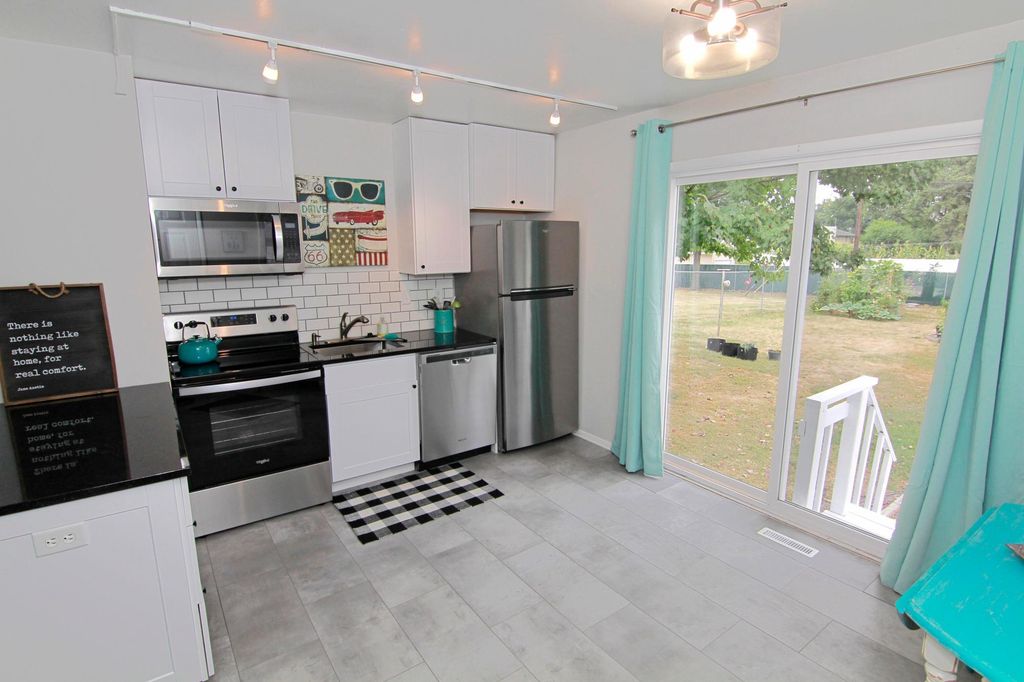 5619 Vera Cruz Avenue N, Crystal, MN 55429 — photo 3