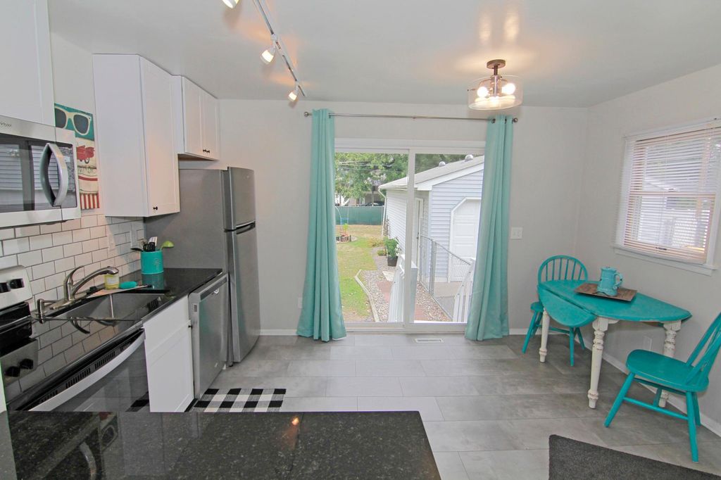 5619 Vera Cruz Avenue N, Crystal, MN 55429 — photo 4
