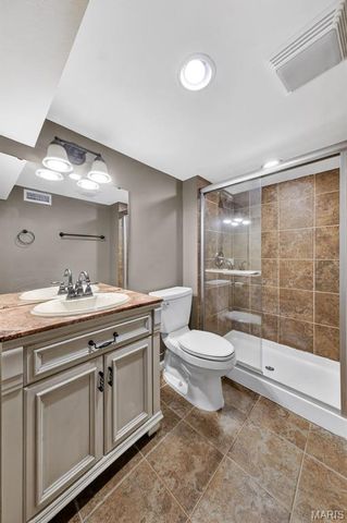 8932 Moritz Avenue, Brentwood, MO 63144