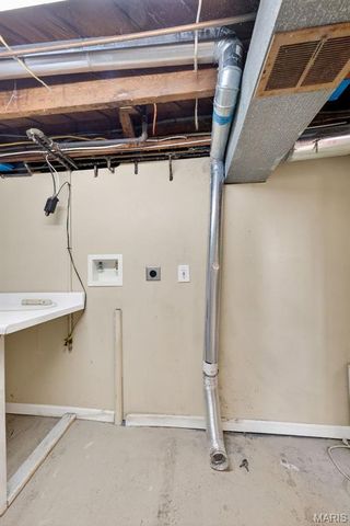 8932 Moritz Avenue, Brentwood, MO 63144